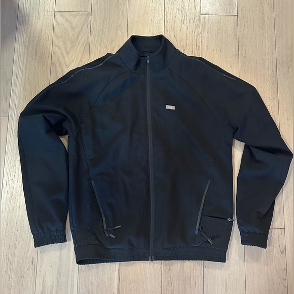 Black FIGS Windbreaker style jacket - Picture 1 of 5